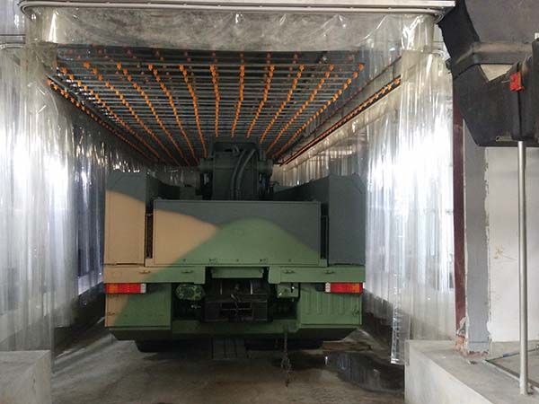 淋雨實(shí)驗(yàn)房