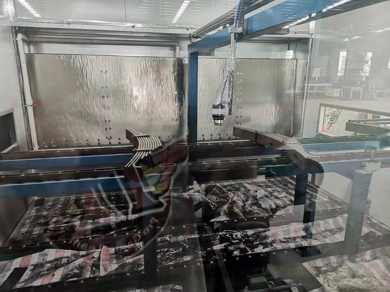 板簧自動(dòng)噴漆線